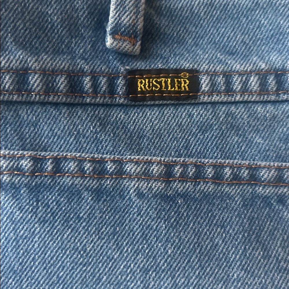 Rustler Men's 34x32 Straight Leg Light Wash Blue Denim Jeans Bundle of 2 - Picture 2 of 11